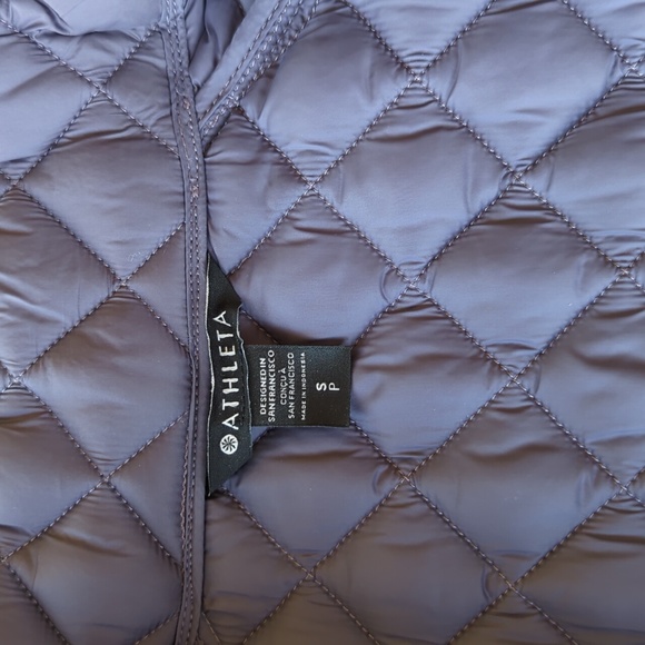 Athleta Whisper Featherless Puffer Jacket - Dusk Purple S - Picture 5 of 9